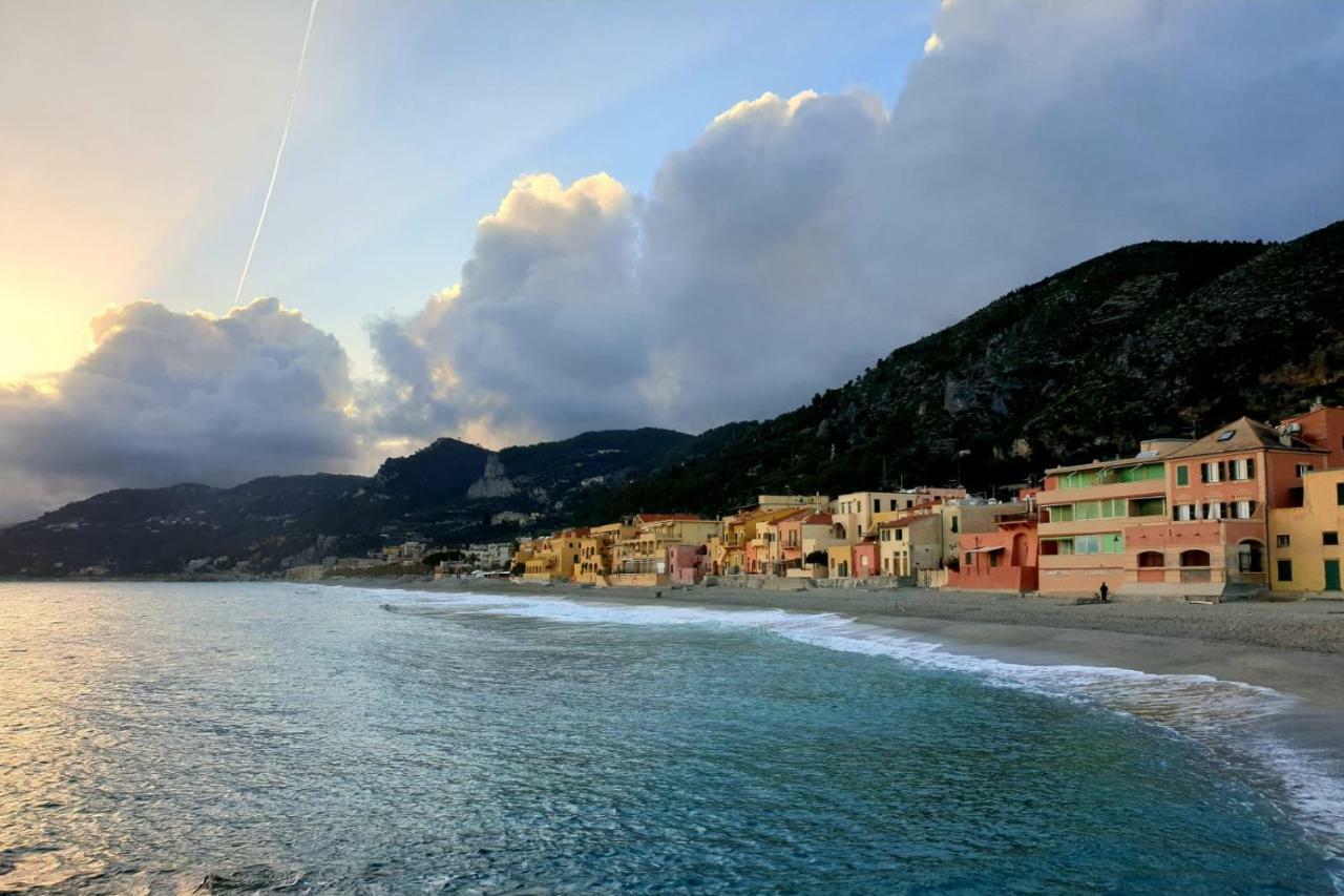 Varigotti #Subitoalmare Exterior foto
